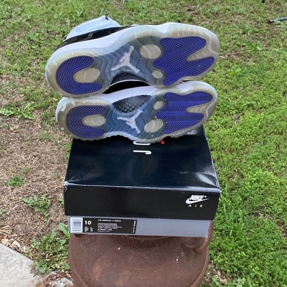 Jordan 11 concord main image 4